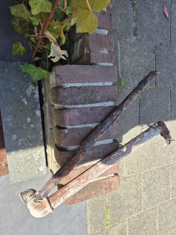 Deels vervangen gasleiding woning in Bussum