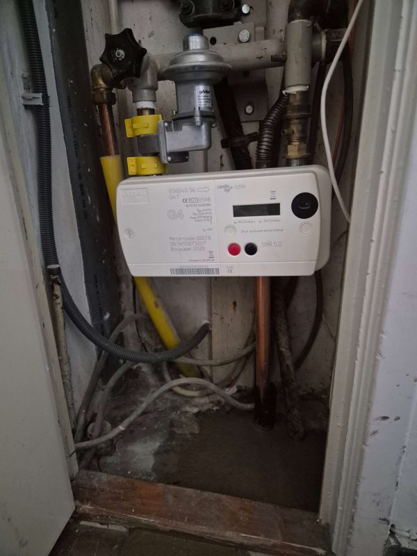 Deels vervangen gasleiding woning in Bussum